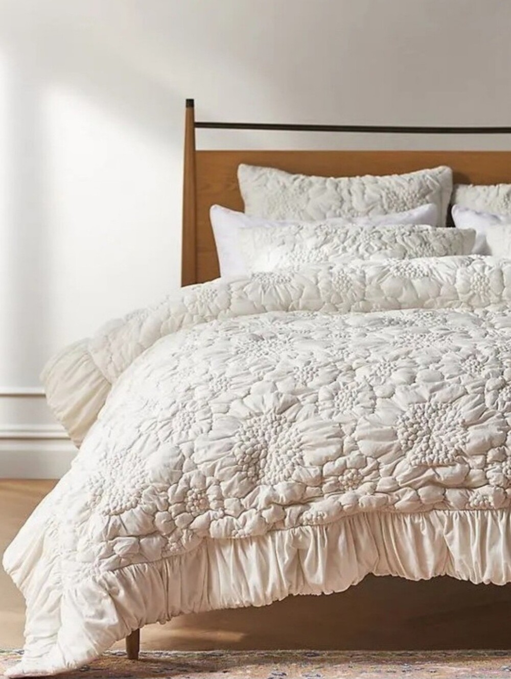 Anthropologie Dahlia Cotton Jersey Comforter, White California King